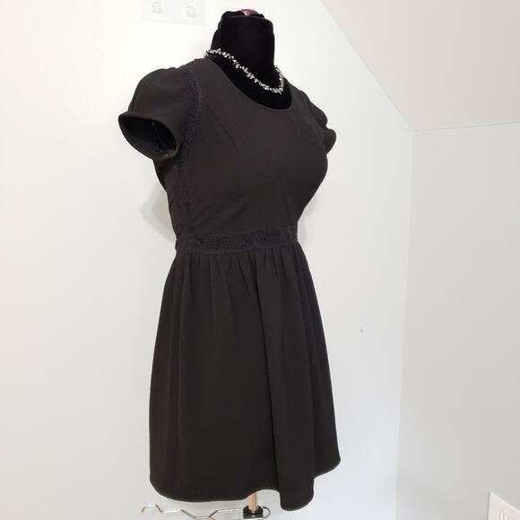 Little Black Dress Size by Pins and Needles 6 - Picture 3 of 9